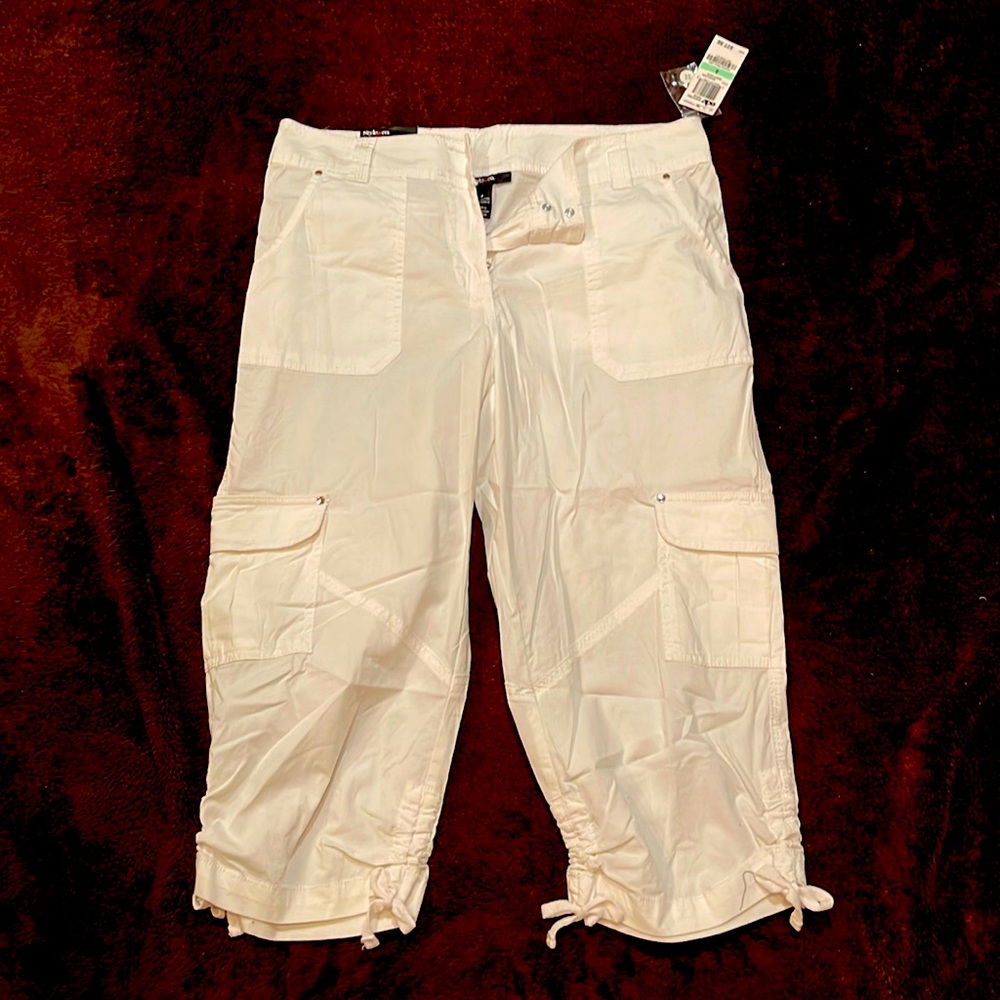 White brand new Style & Co capri pants. Cotton slacks. New with tags.